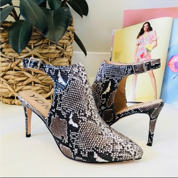 *NIB* Snake Print Slingback Ankle Booties - Picture 2 of 5